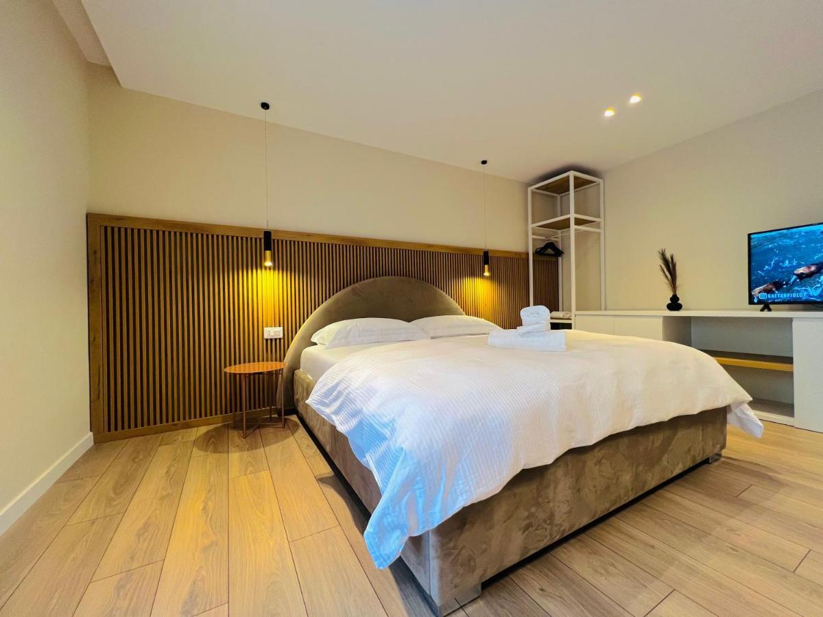 Tirana Center Hideaway Apartment Luaran gambar