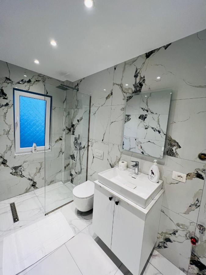 Tirana Center Hideaway Apartment Luaran gambar
