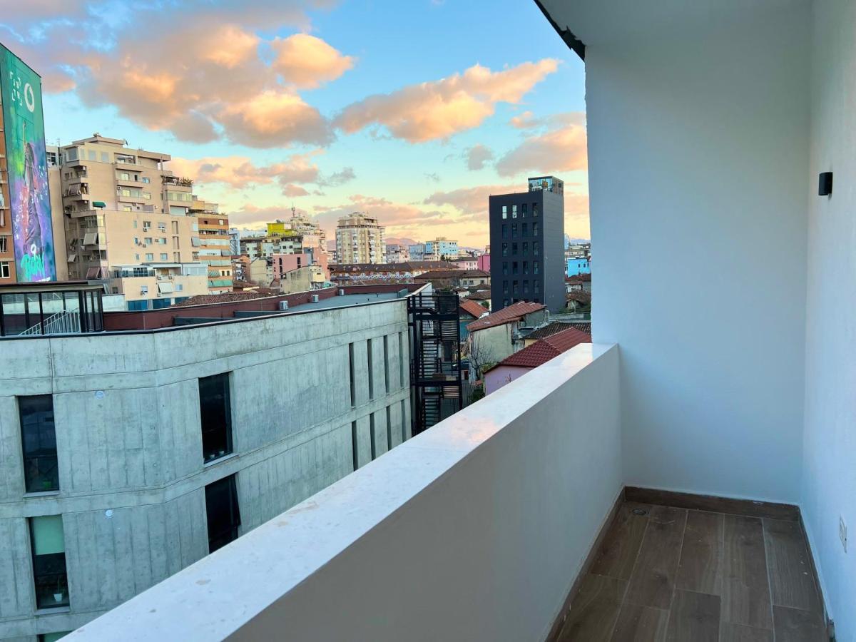 Tirana Center Hideaway Apartment Luaran gambar